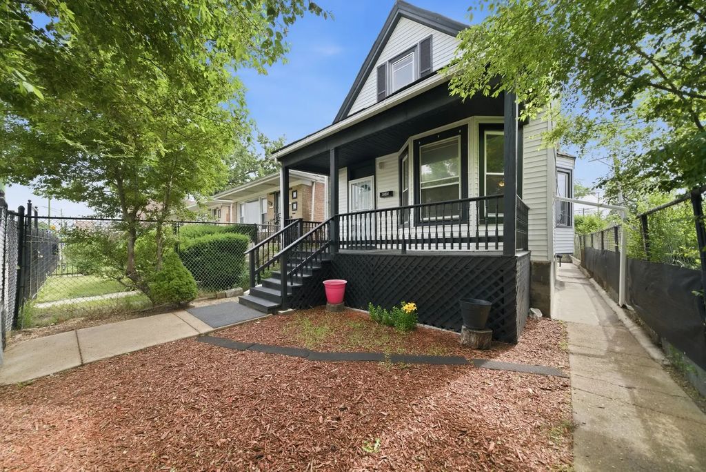 6245 S Damen Avenue, Chicago
