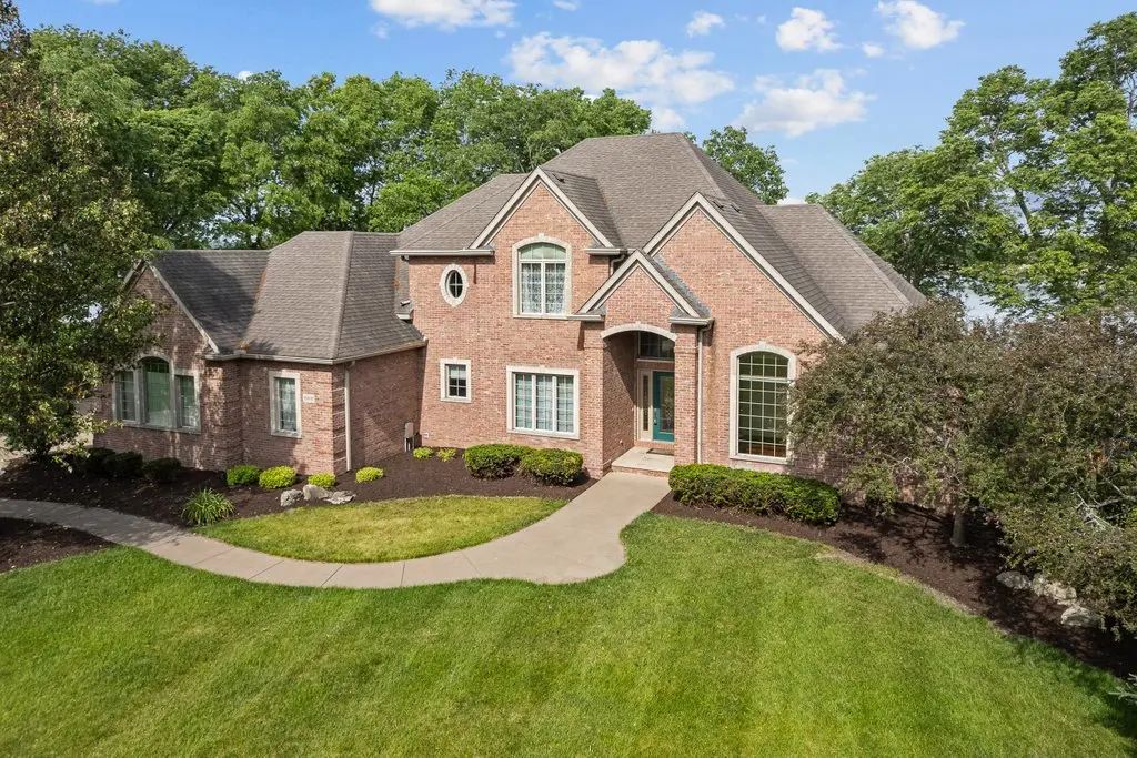 16808 River Road N, Cordova