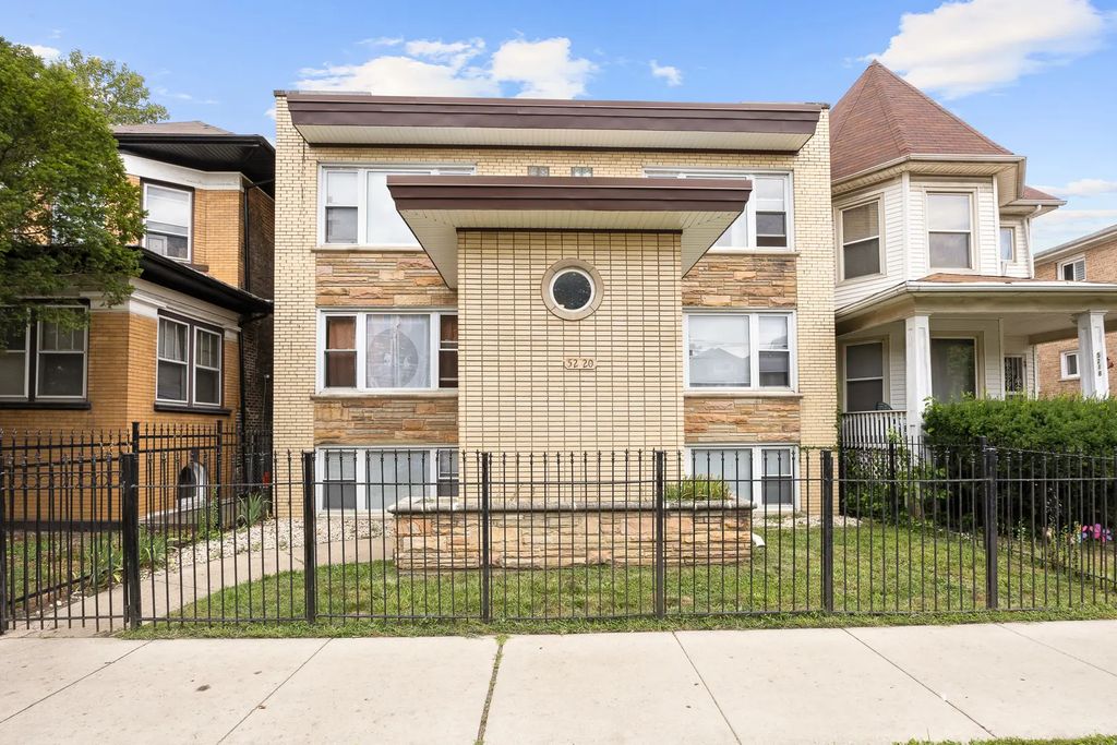 5220 W Washington Boulevard, Chicago