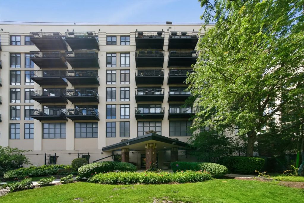 1525 S Sangamon Street 311, Chicago