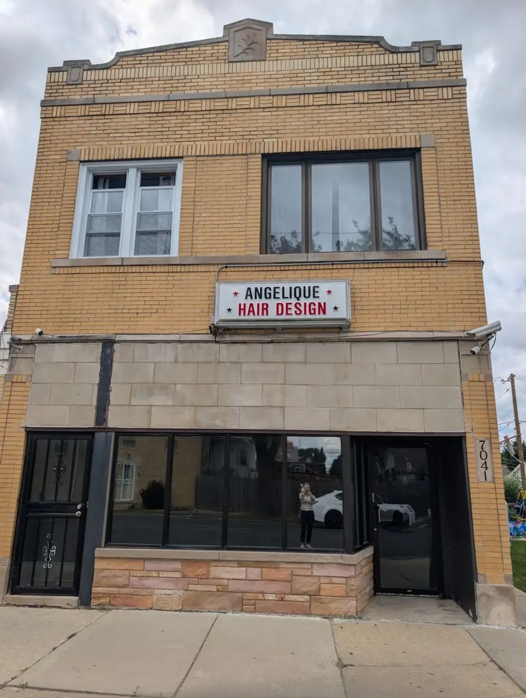7041 W Addison Street Storefront, Chicago