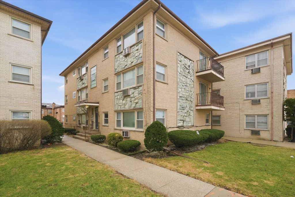 7709 W Marwood Avenue 3n, Elmwood Park