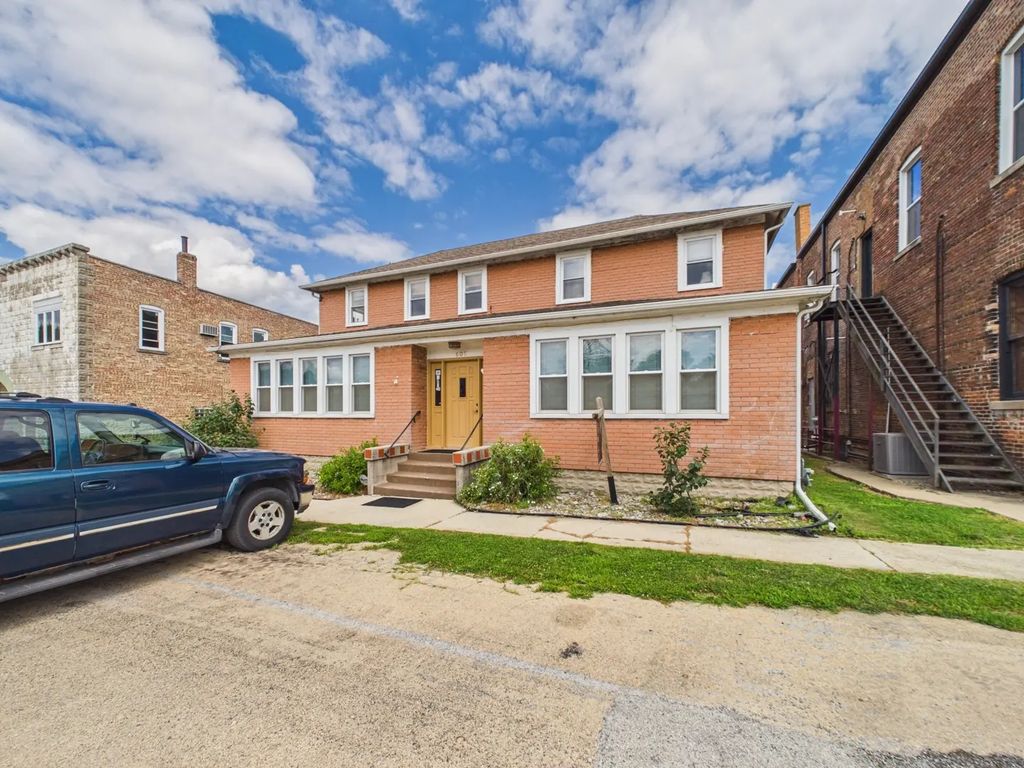 605 Reed Street, Beecher