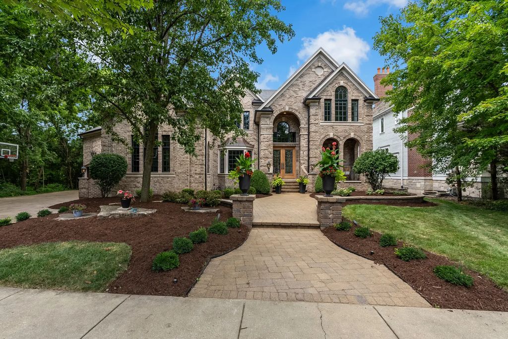 917 Jackson Avenue, Naperville