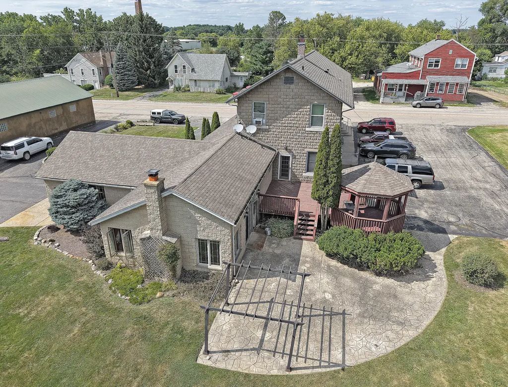 15909 Nelson Road, Woodstock