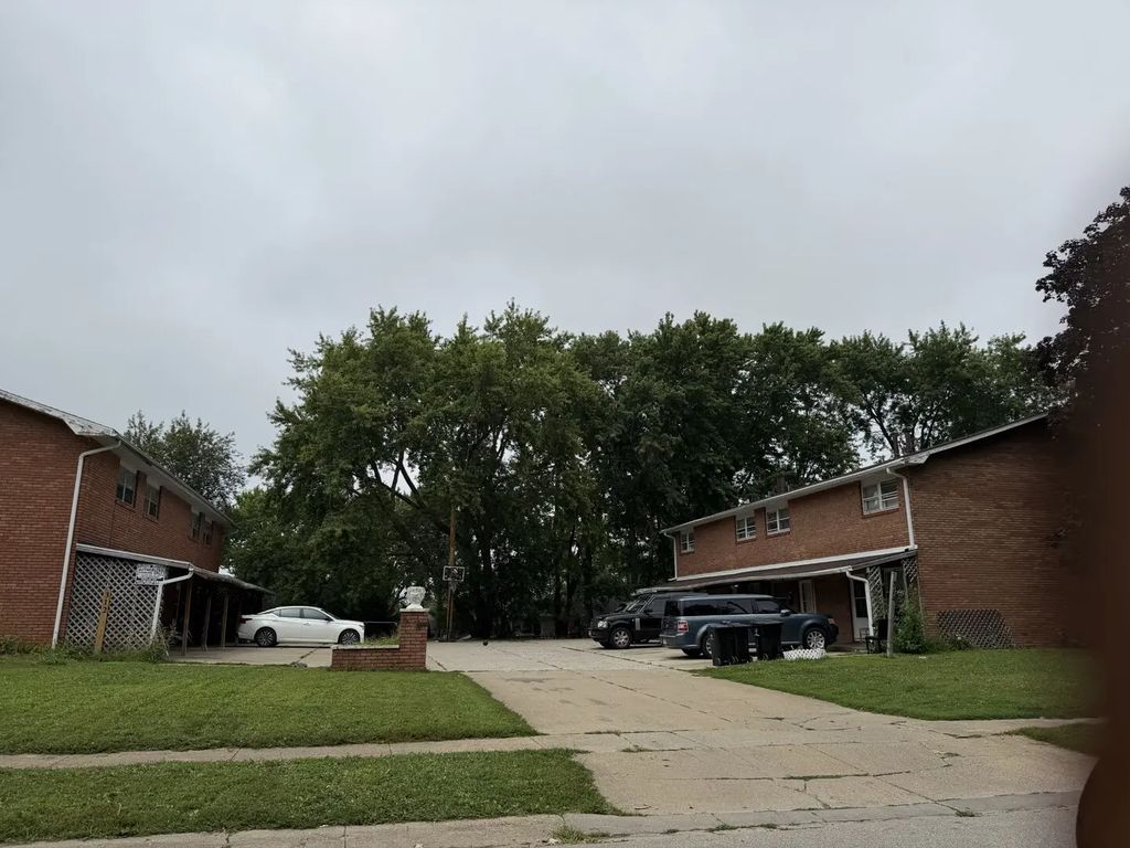 312 Riley Drive, Bloomington