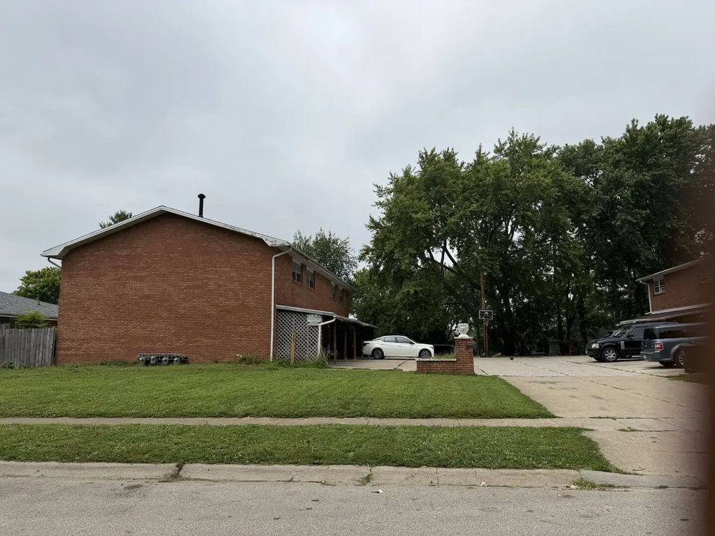 314 Riley Drive, Bloomington