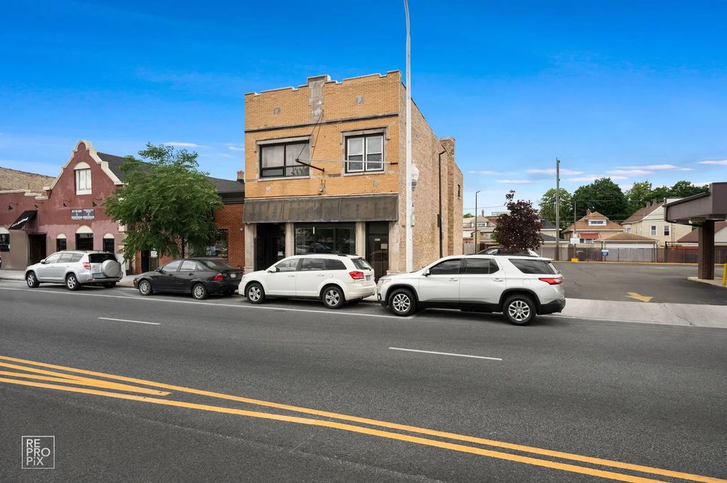 4812 S Pulaski Road, Chicago