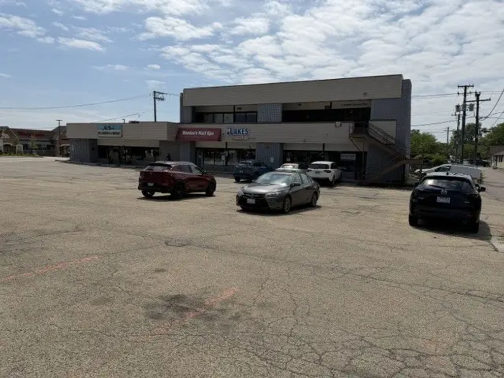 408 N Seymour Avenue, Mundelein