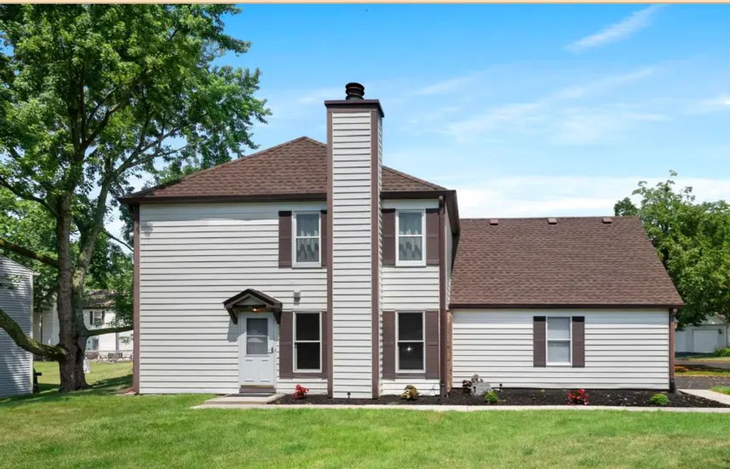 2651 Country Oaks Court, Aurora