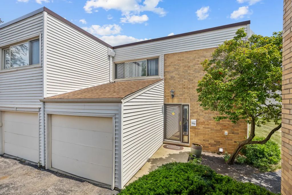 369 Cedar Tree Court, Hoffman Estates