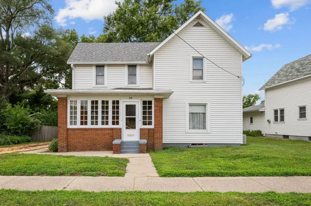 819 N Elm Street, Kewanee