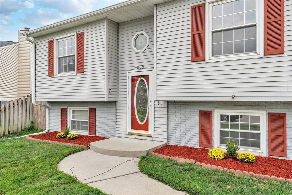 4809 50th Avenue, Moline