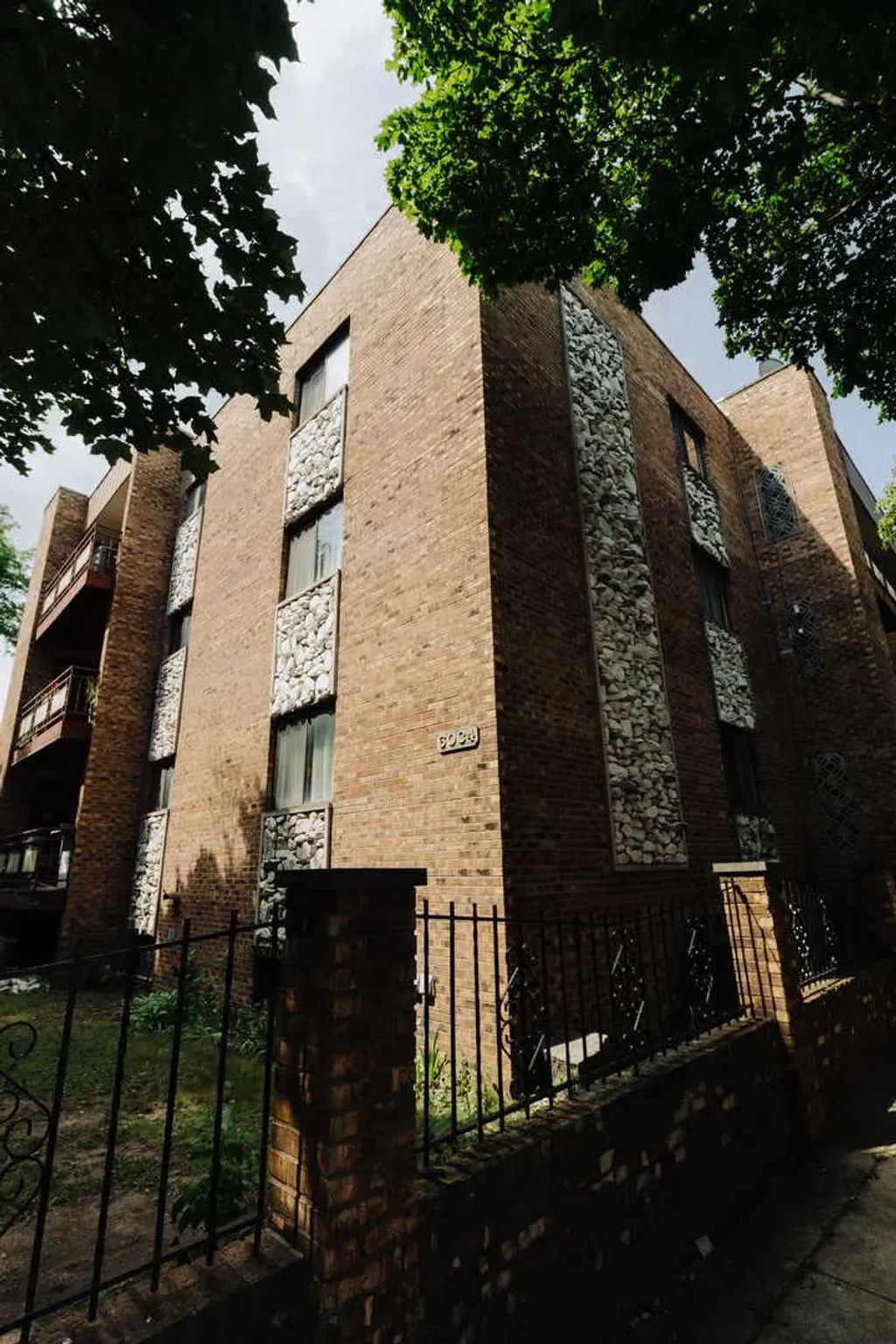 6034 N Wolcott Avenue 1w, Chicago