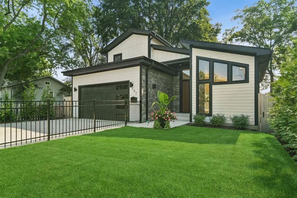 251 High Street, Highwood