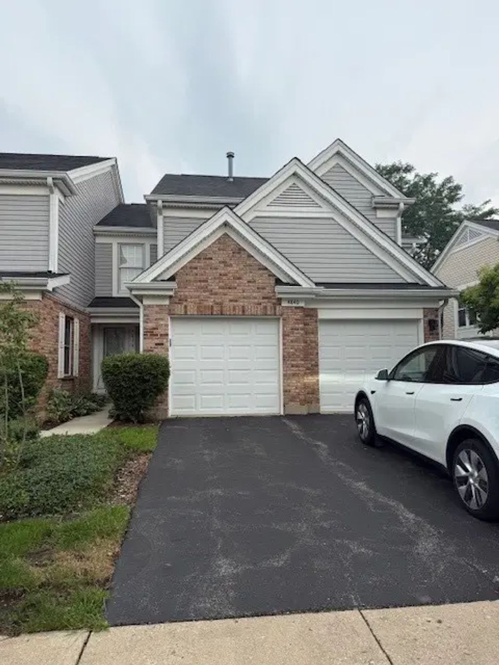 4840 Prestwick Place 4840, Hoffman Estates