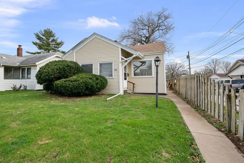 3516 18th Avenue, Rock Island