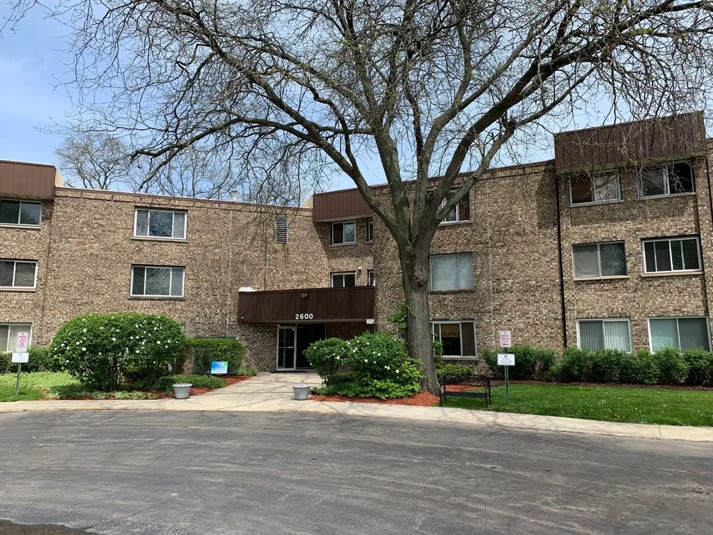 2600 Brookwood Way Drive 103a, Rolling Meadows