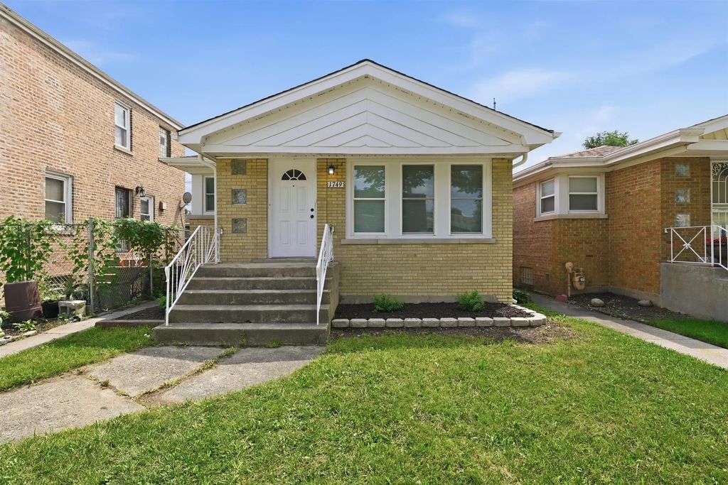 1749 W 75th Place, Chicago