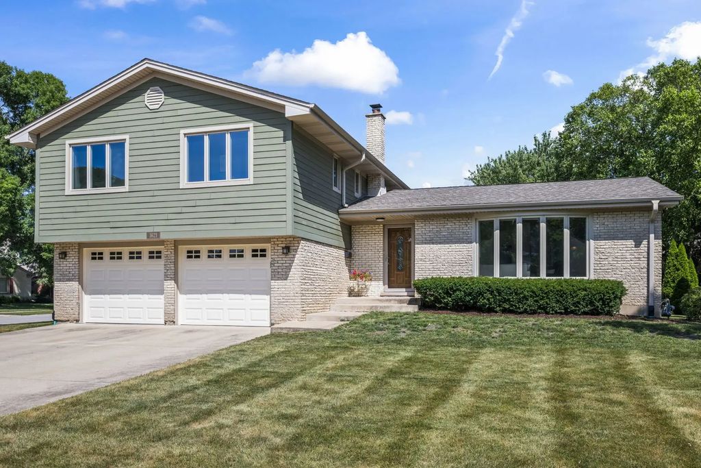 1621 N Belmont Avenue, Arlington Heights