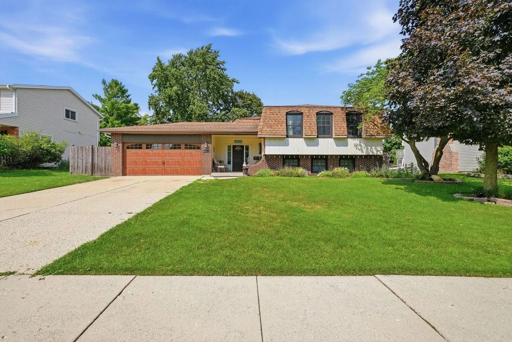 1255 Briarcliffe Boulevard, Wheaton