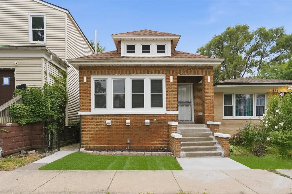 623 E 88th Place, Chicago