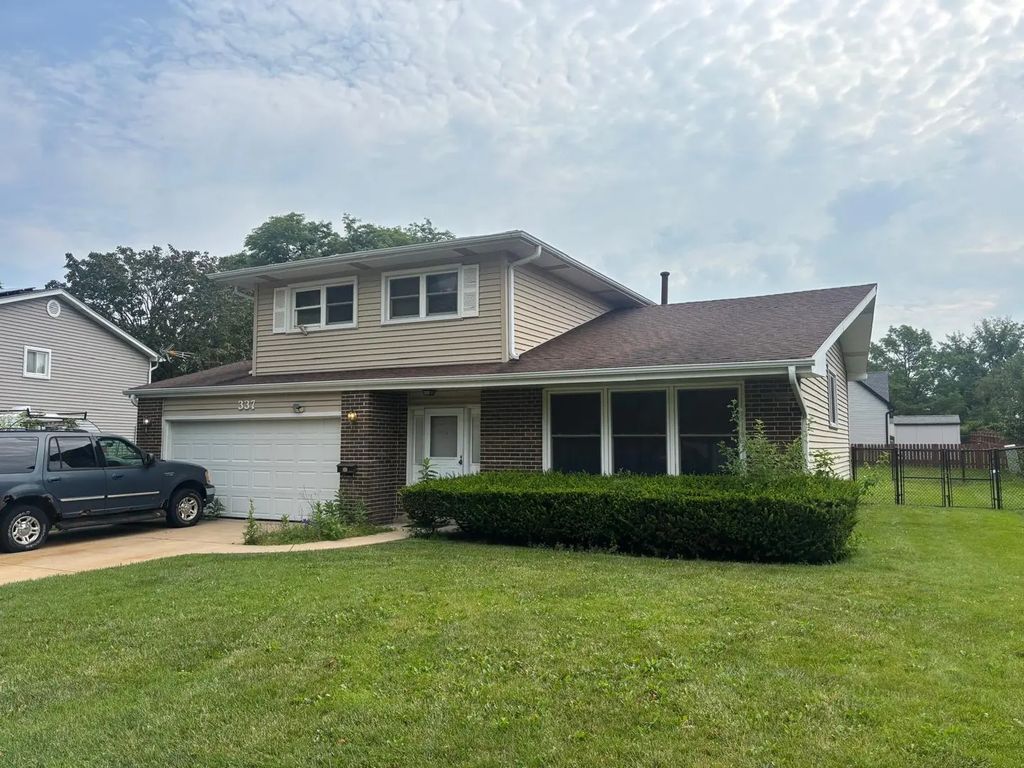 337 Hazel Drive, Schaumburg