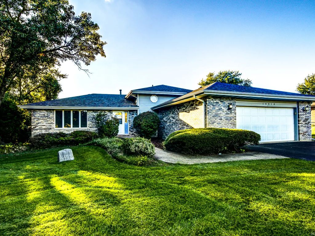 14018 Cokes Road, Homer Glen