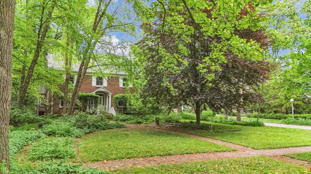 402 W Pennsylvania Avenue, Urbana