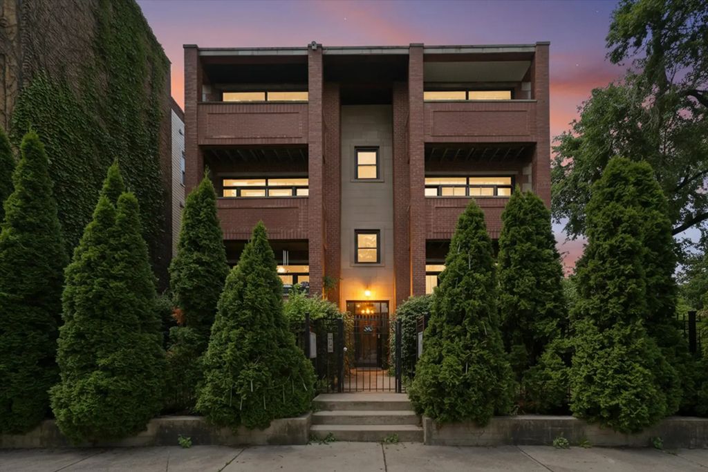 6500 S Minerva Avenue 3n, Chicago