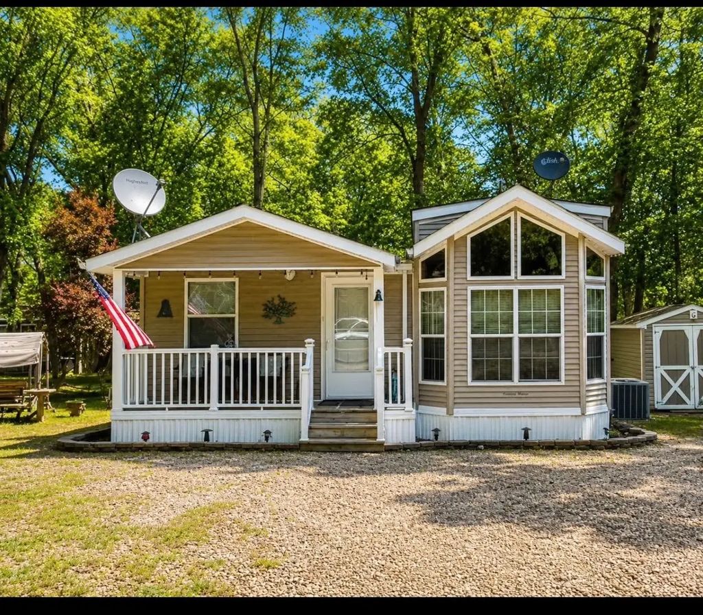 1-109 Woodhaven Lakes, Sublette
