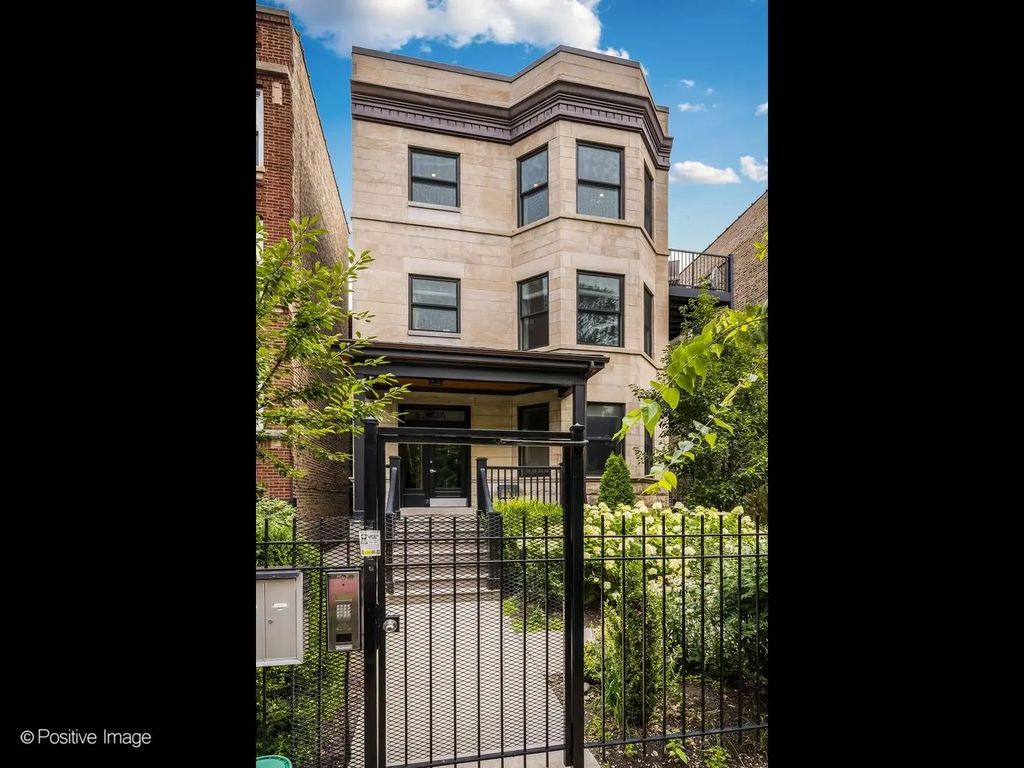 1226 W Winnemac Avenue 3s, Chicago, 60640