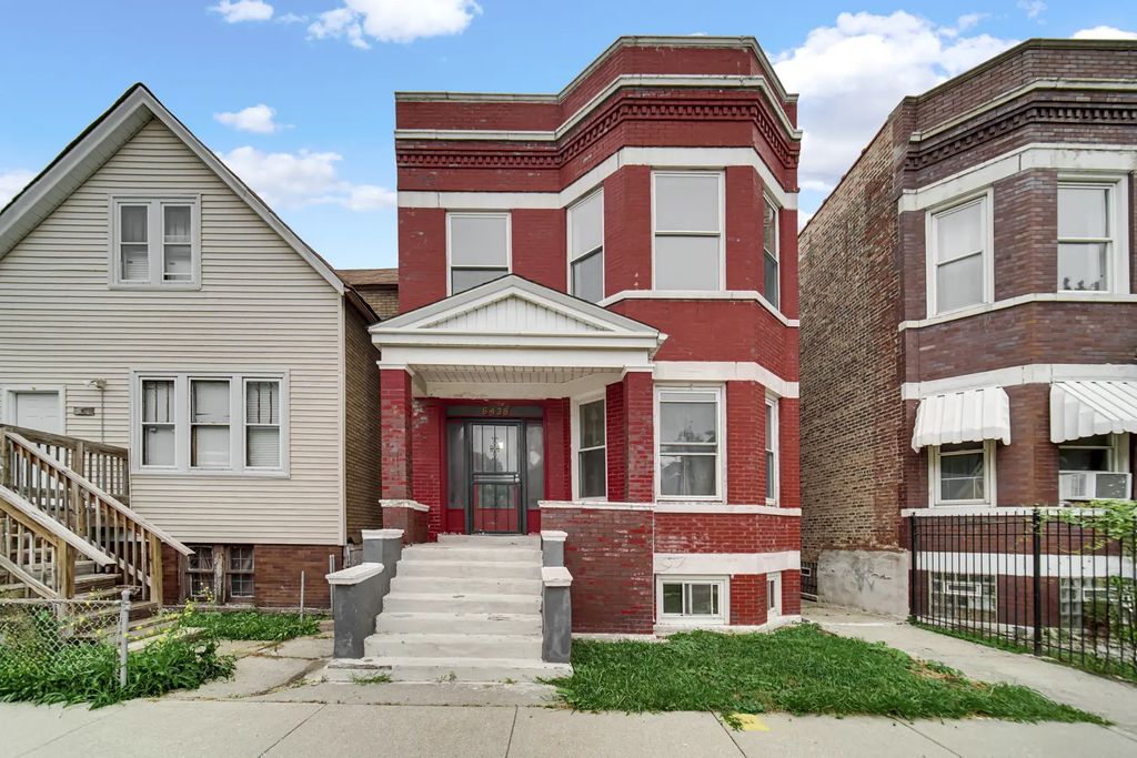 6439 S May Street, Chicago