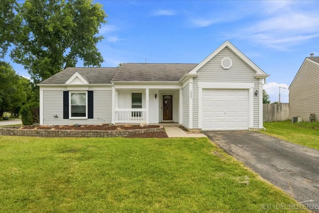 3235 Blaine Court E, Aurora