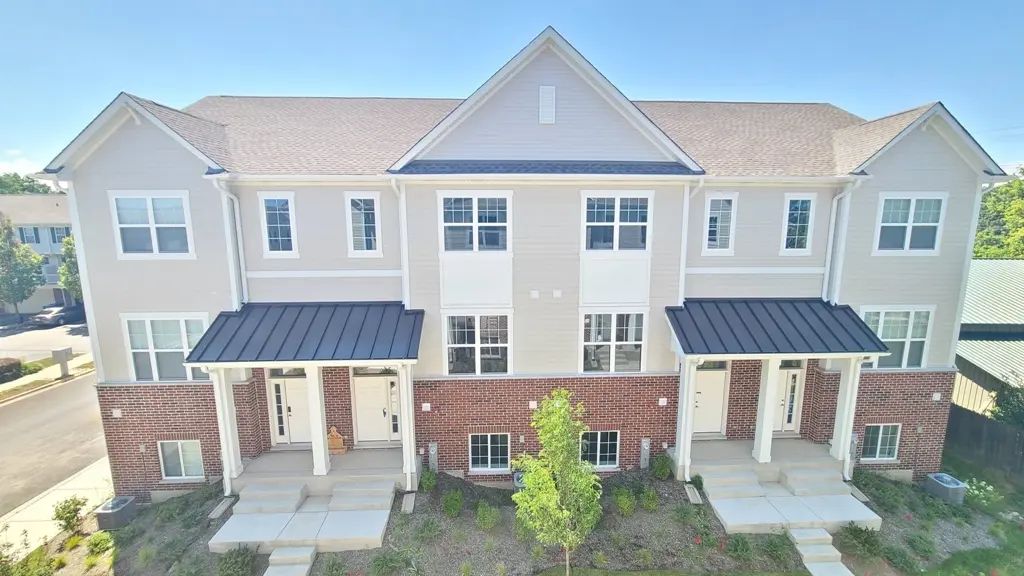 182 Lilah Court, Des Plaines
