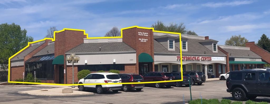 1795 S Washington Street 103, Naperville