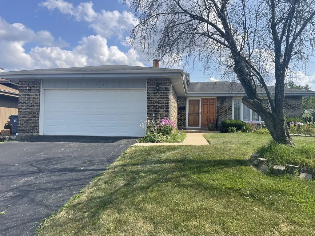 181 E Schubert Avenue, Glendale Heights