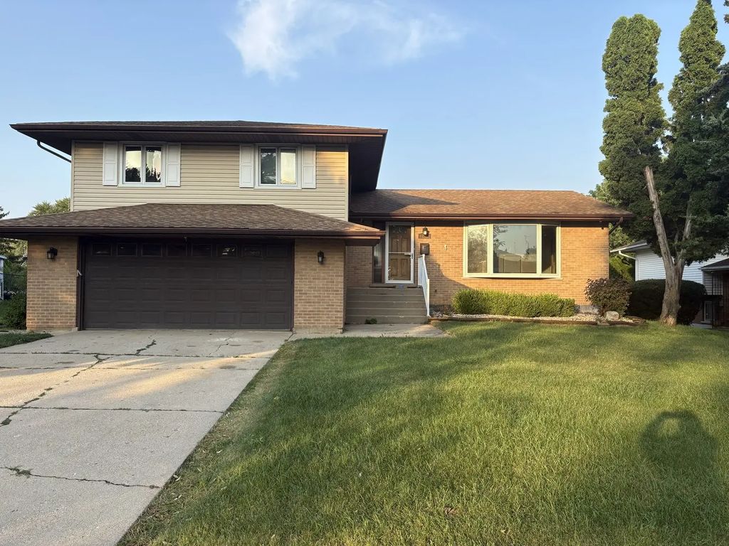 4602 Magnolia Drive, Rolling Meadows