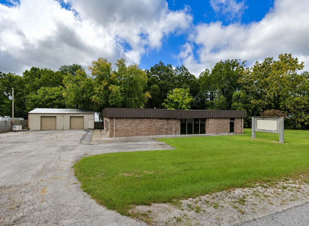 7007 State Route 4, Sparta