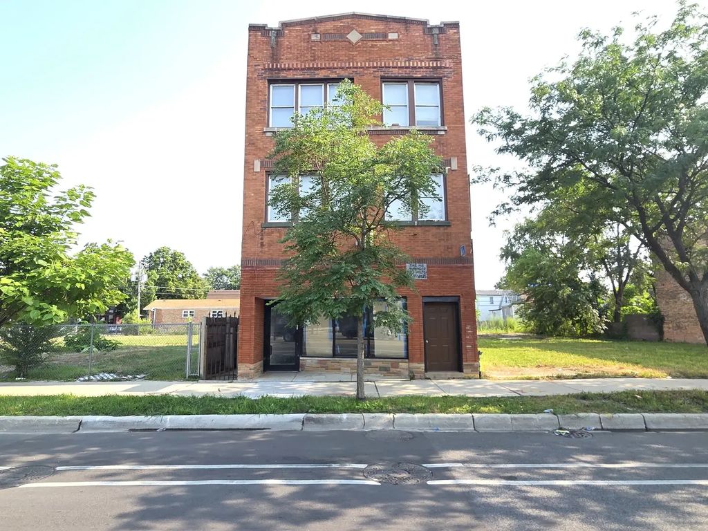 1943 W 63rd Street 2, Chicago