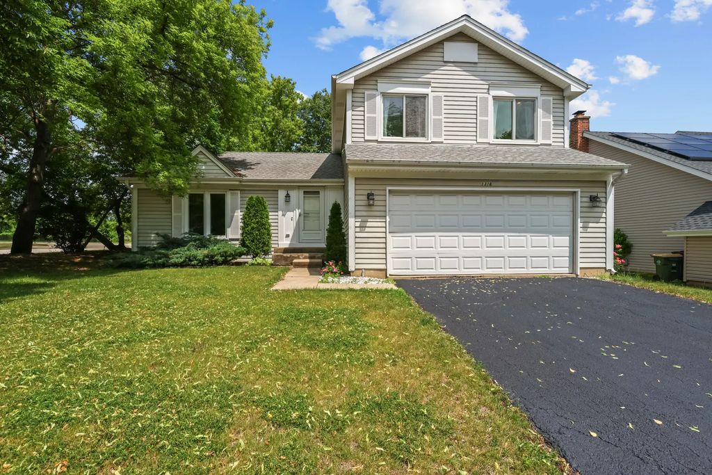 1316 W Meade Lane, Arlington Heights
