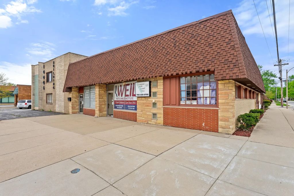 10004 S Kedzie Avenue, Evergreen Park