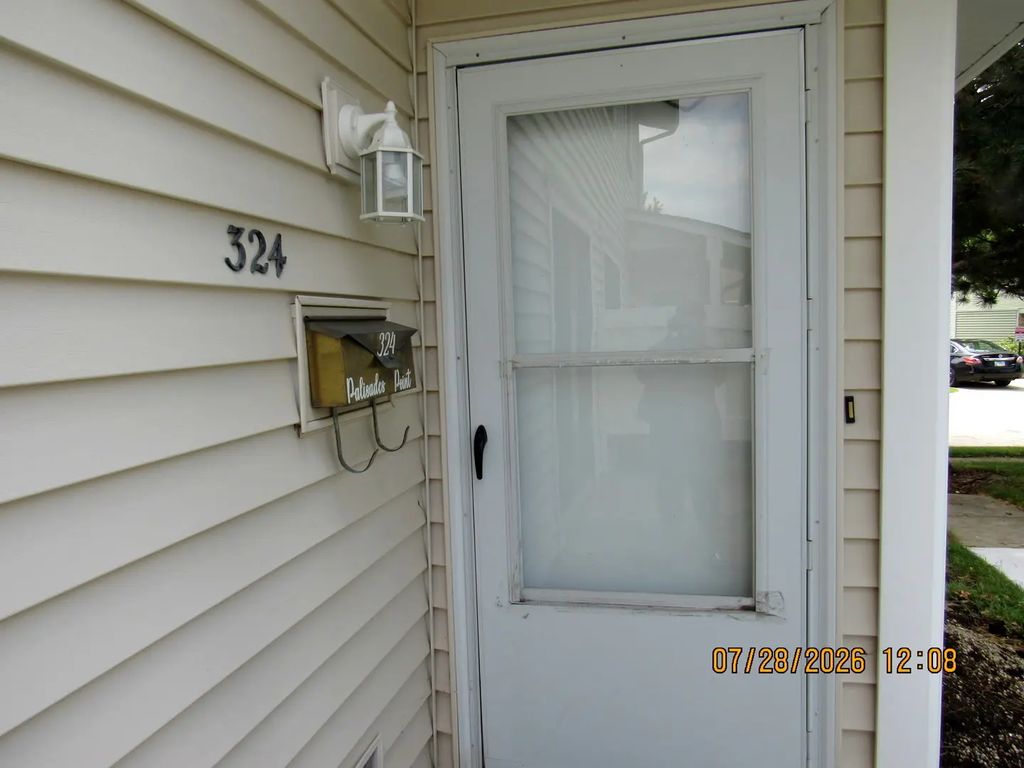 324 Palisades Point 324, Schaumburg