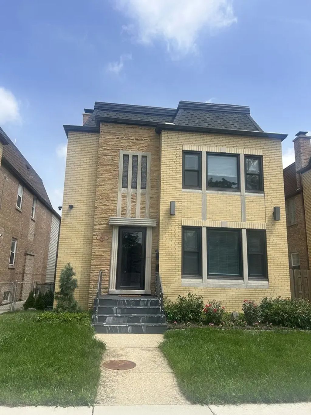6620 W Devon Avenue 2, Chicago, 60631