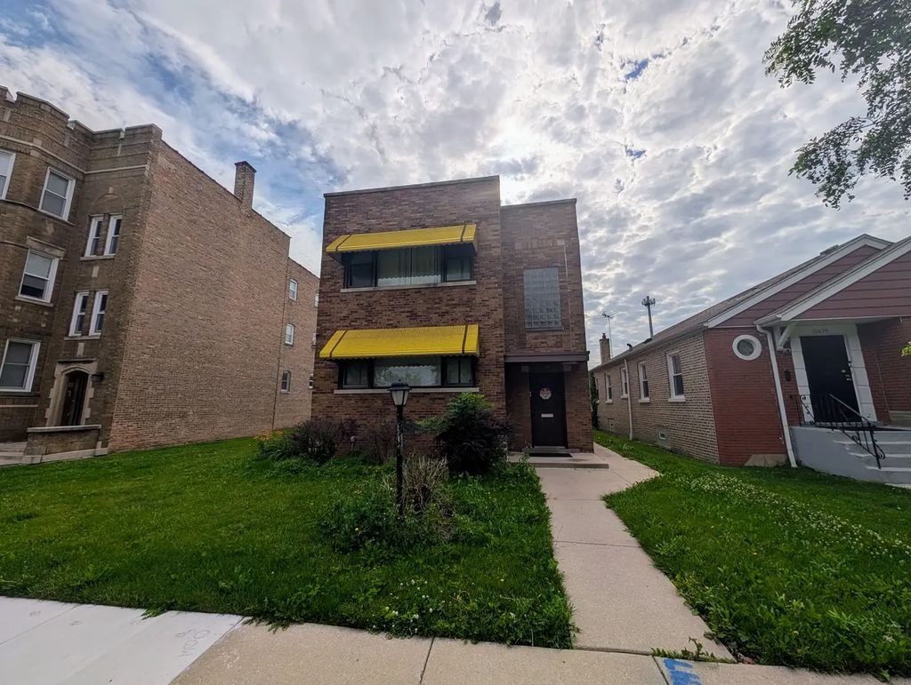 10631 S Calumet Avenue, Chicago