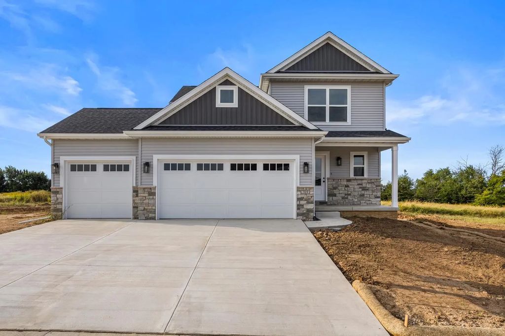 709 Wheatley Drive, Mahomet