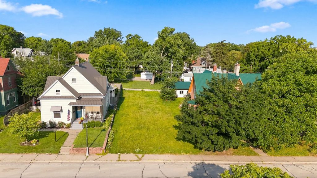 1206 17th Street, Rock Island