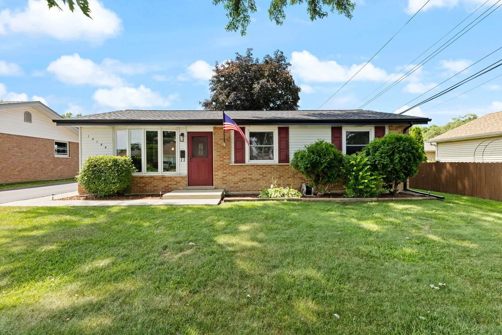 13108 Fairway Drive, Crestwood