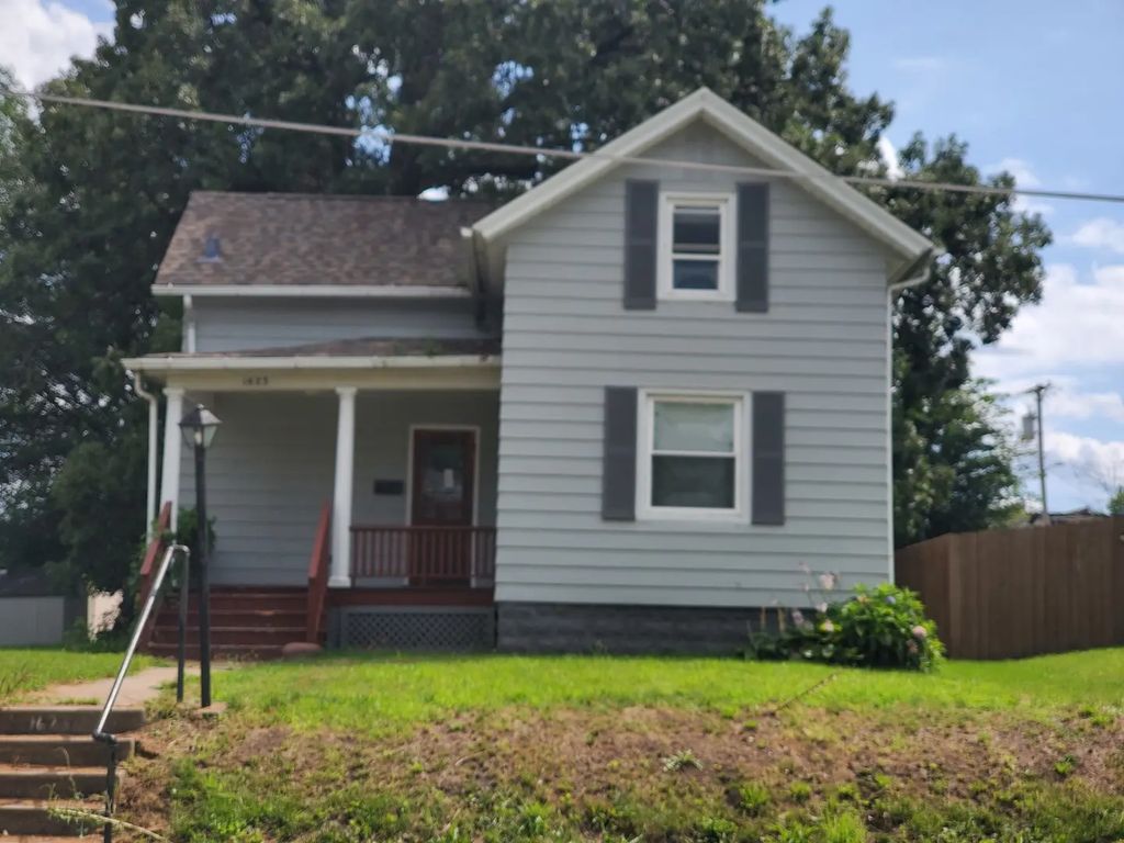 1623 W Pleasant Street, Davenport