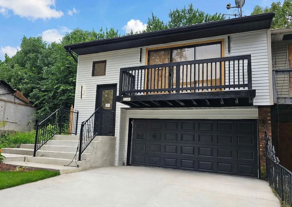 21764 Carol Avenue, Sauk Village